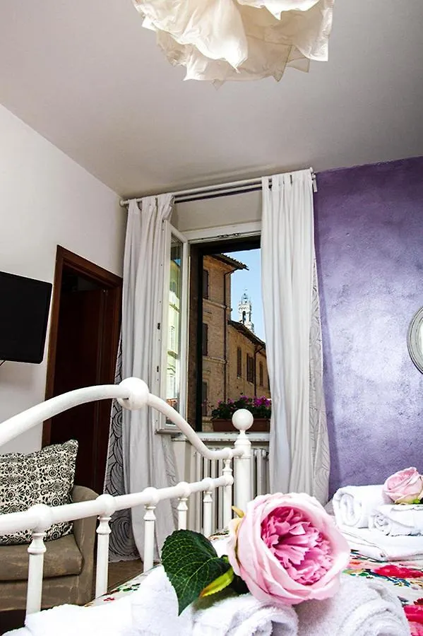 B&B Le Camere di Livia Siena Bed & Breakfast