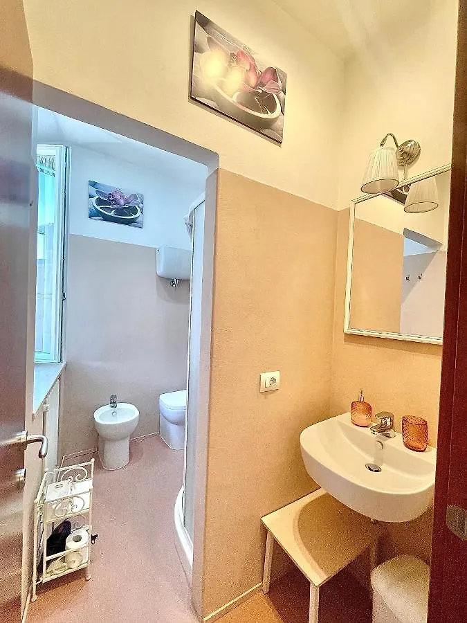B&B Le Camere Di Livia Siena Itália